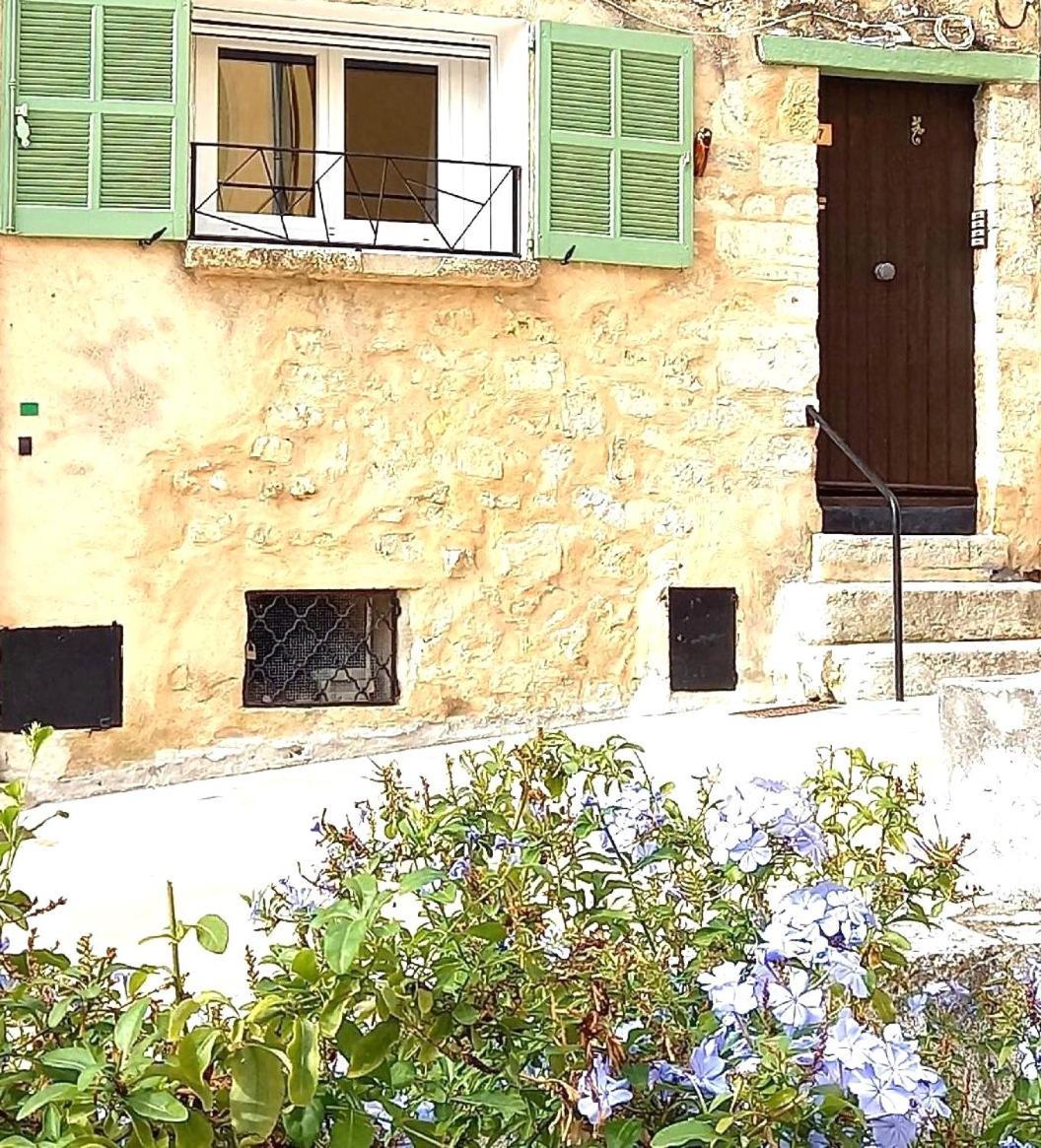 Apartment Entre Saint-tropez Et Les Gorges Du Verdon. Lorgues